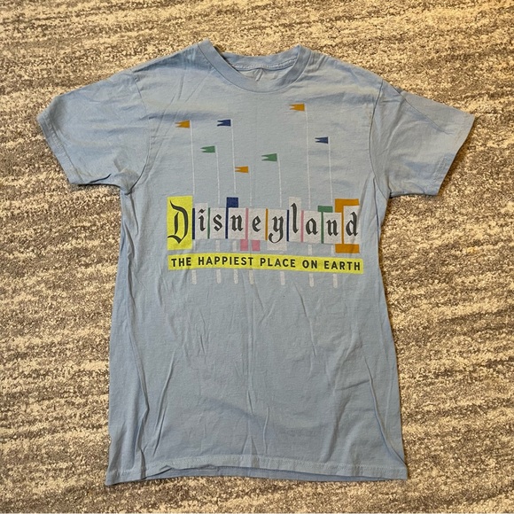 OLD DISNEYLAND SIGN GRAPHIC TEE - Picture 1 of 4